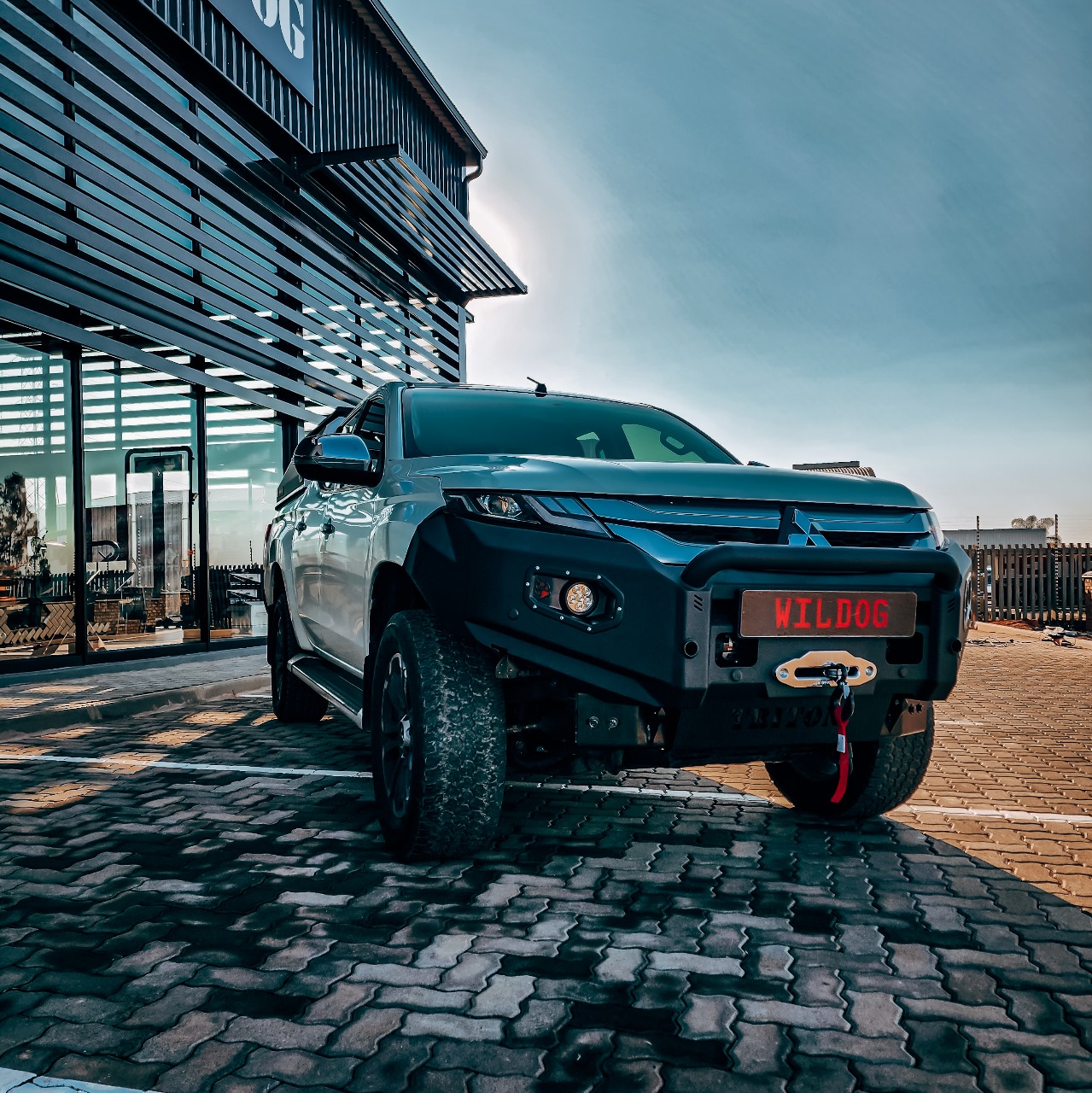 front-replacement-bumper-k9-mitsubishi-triton-2019-with-nudge-